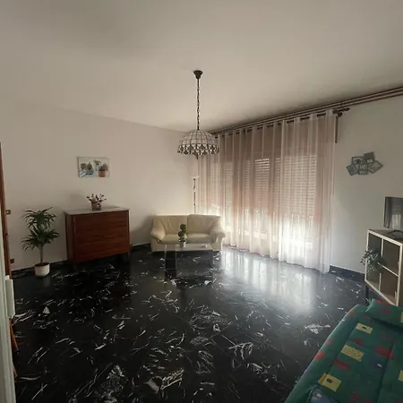 - Toscana Apartman *